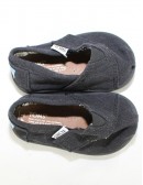 TOMS slip-on baby shoes (T4)